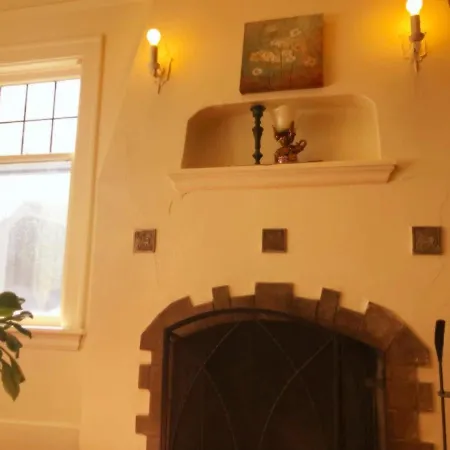 Seattle Urban Village- Private Room